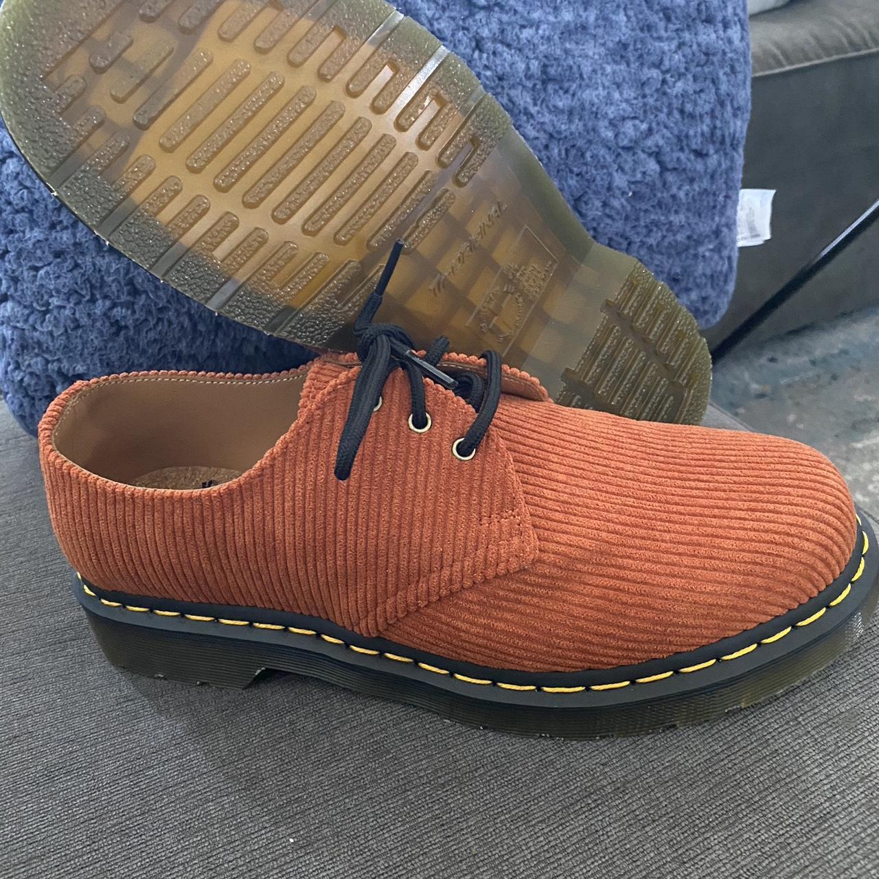 Dr martens pull clearance tab