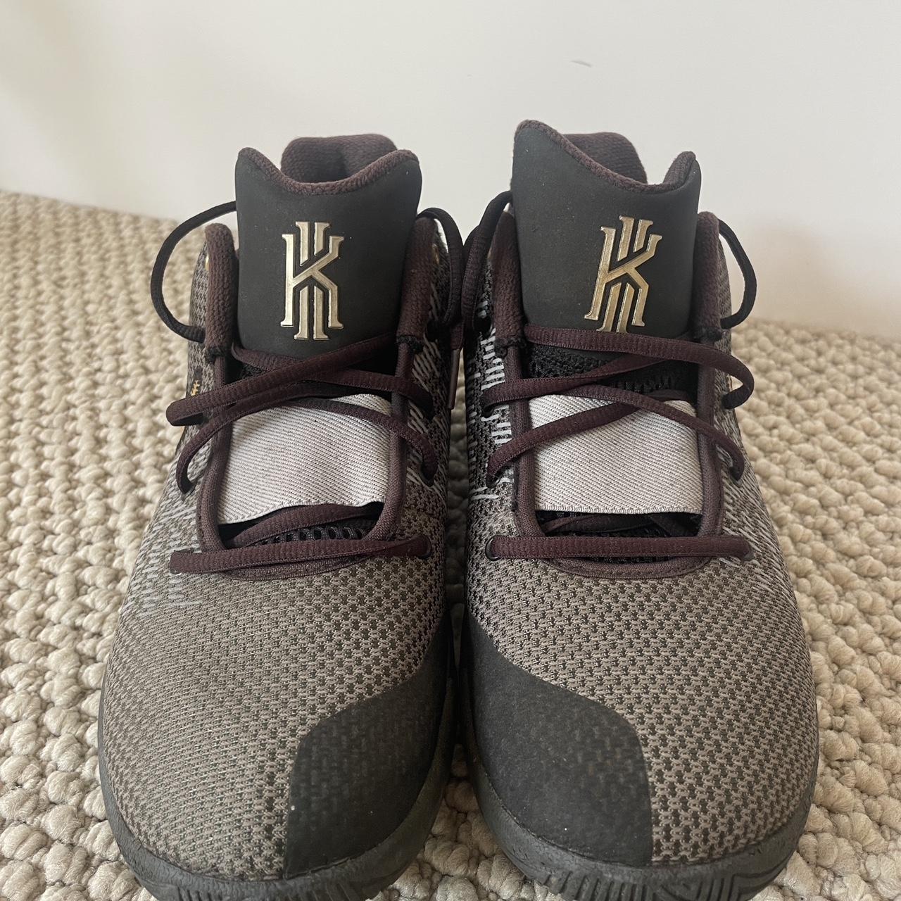 kyrie shoes all black