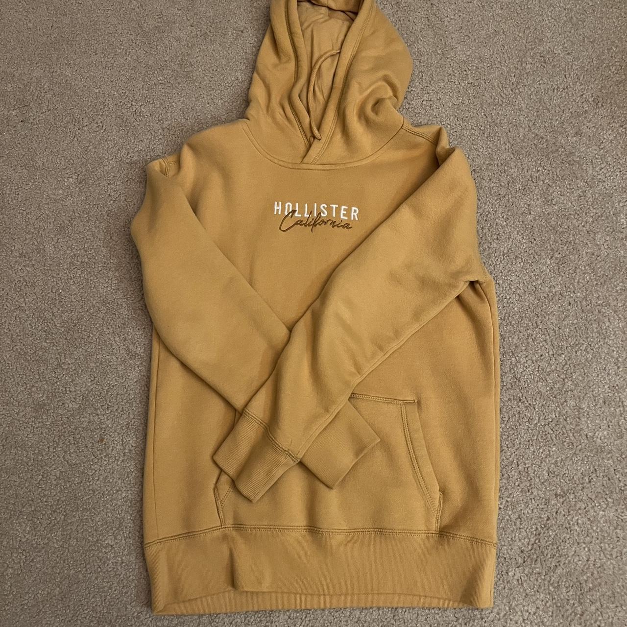 Yellow on sale hoodie hollister