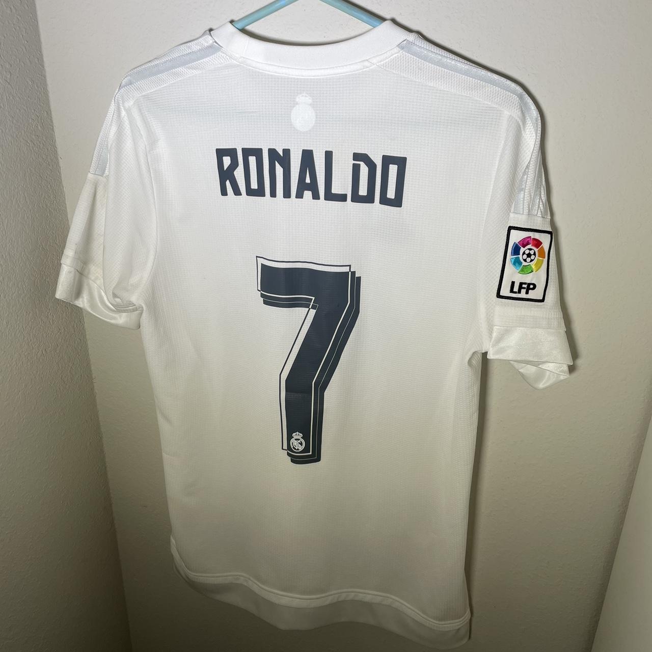 Cristiano Ronaldo Real Madrid jersey Size large... - Depop