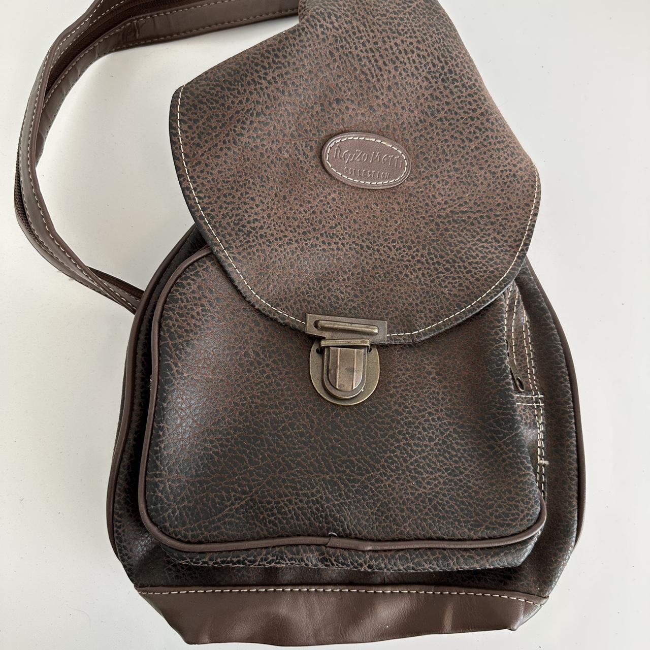 item listed by roxy9025