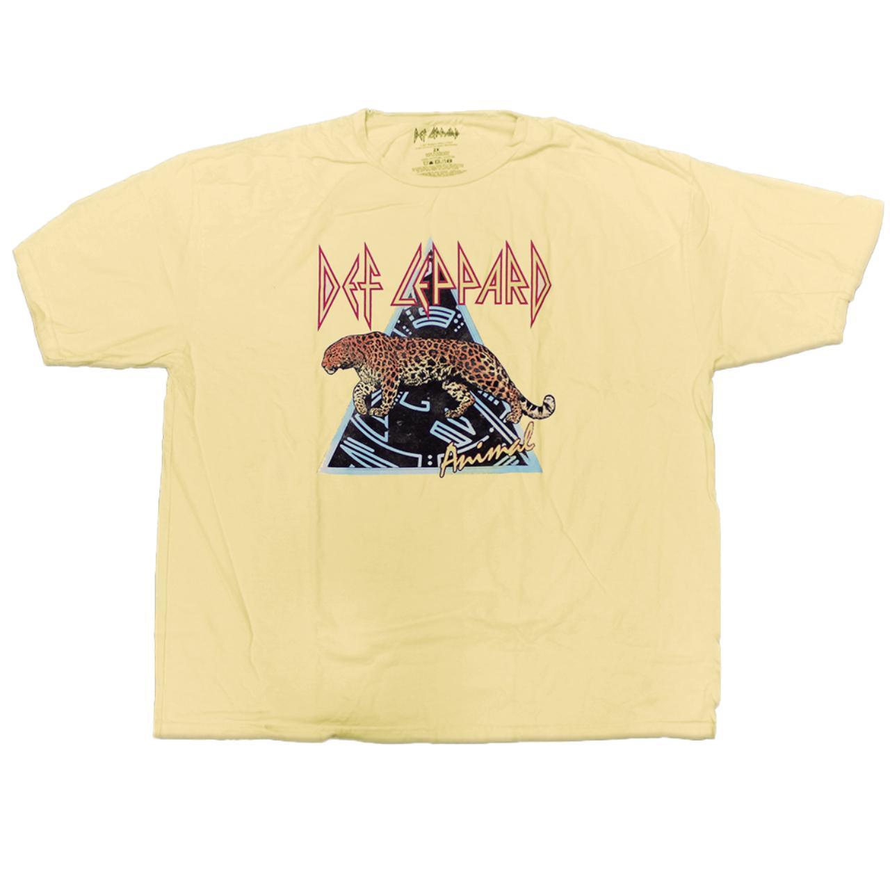 Men's Yellow Def Leppard Animal Graphic Tee T-Shirt... - Depop