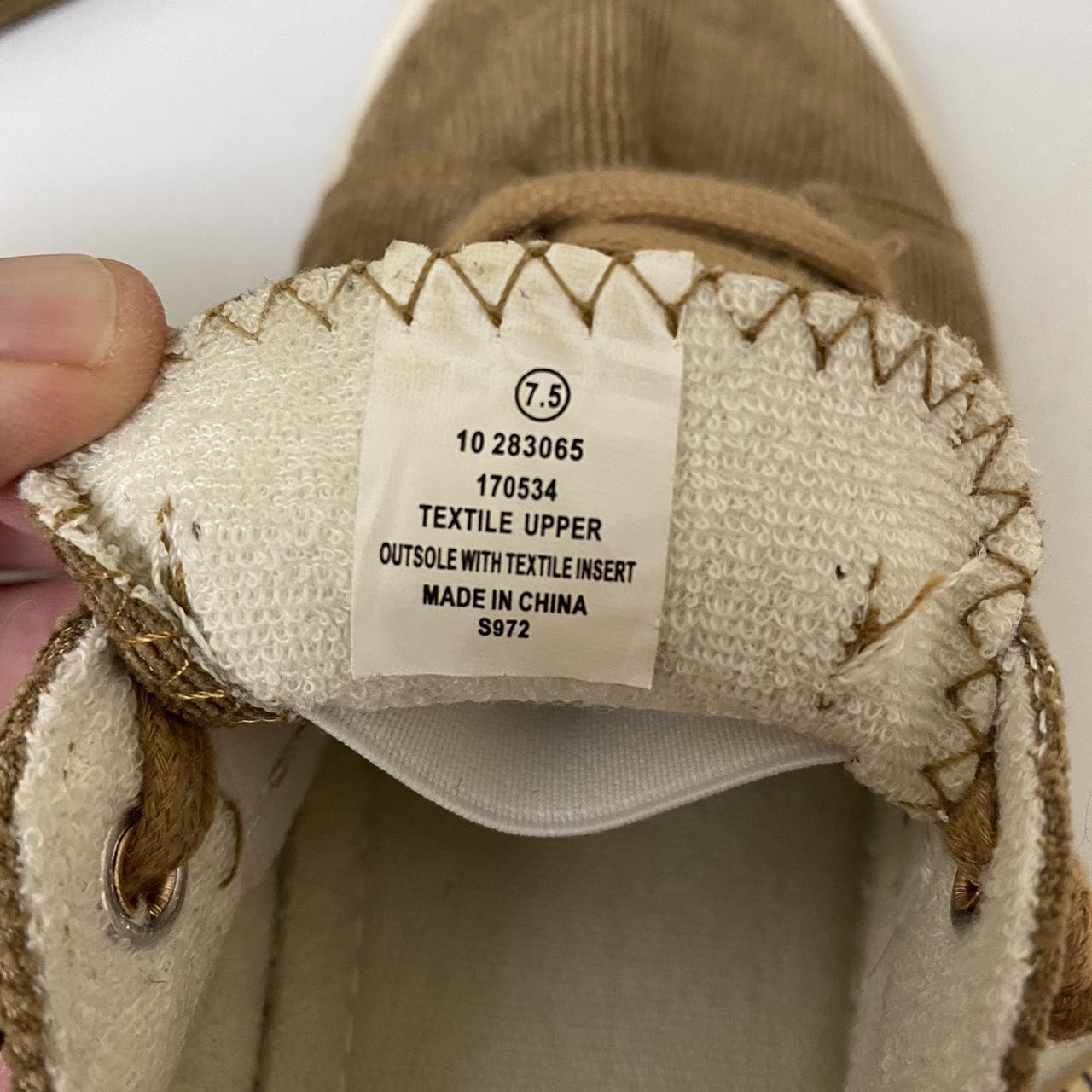 Tommy Bahama Women's Tan Trainers (3)