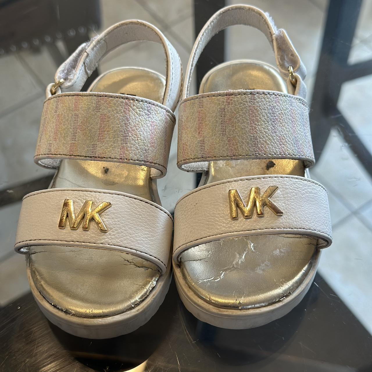 Michael kors kid on sale sandals