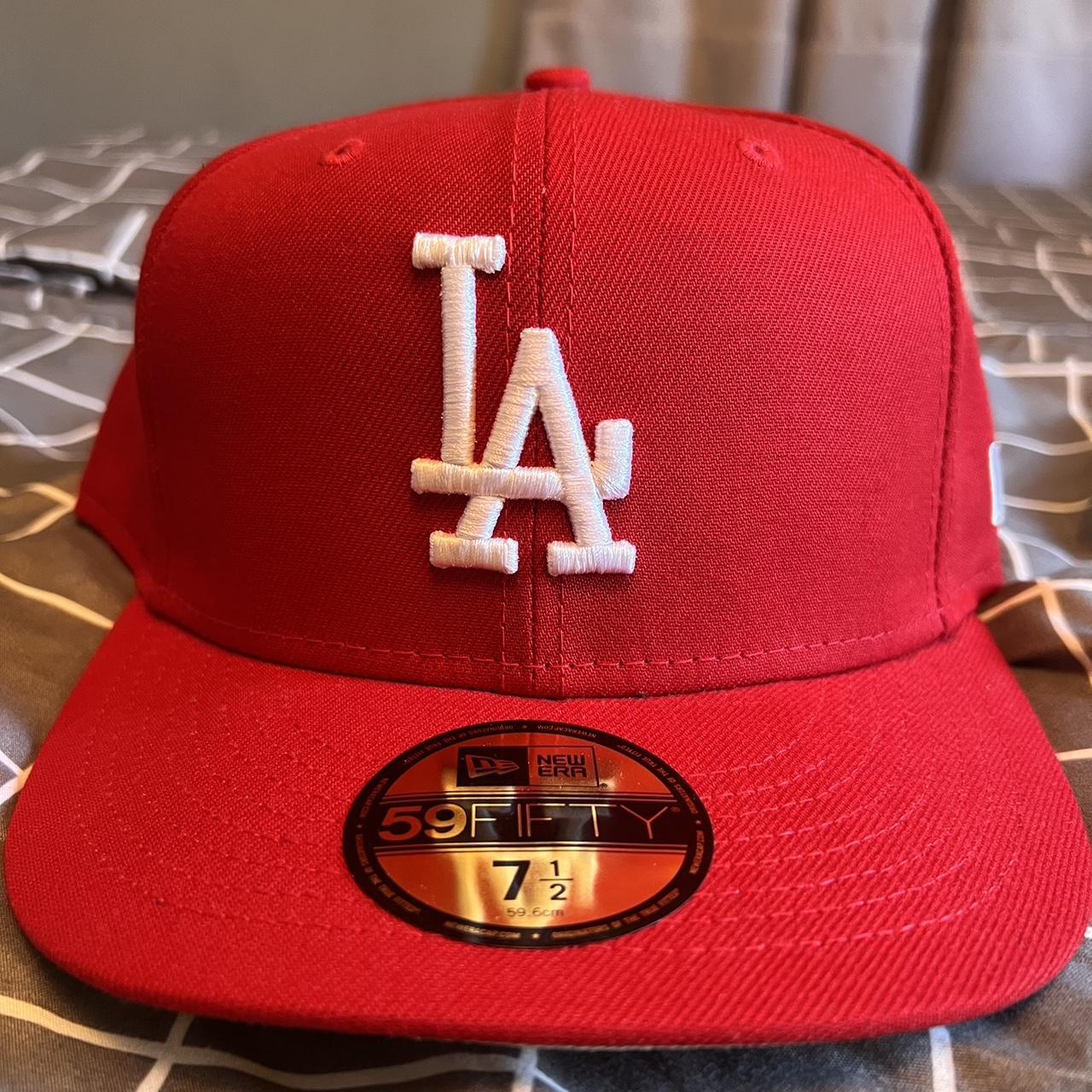 New Era 59Fifty La Dodgers Fitted. Red Size 7.5 - Depop