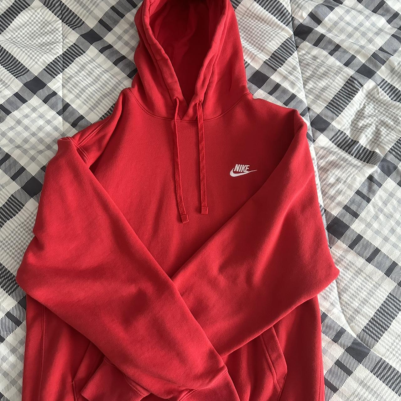 red hoodie men nike