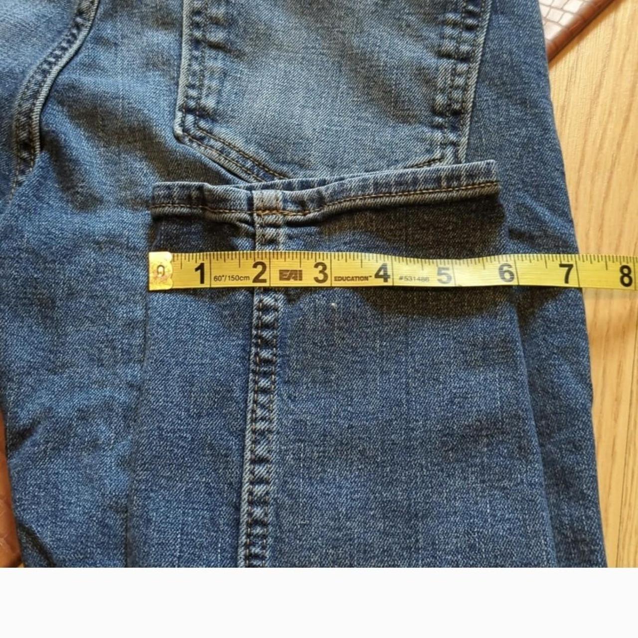 Old Navy Built-In Flex Stretch Medium Wash Skinny... - Depop