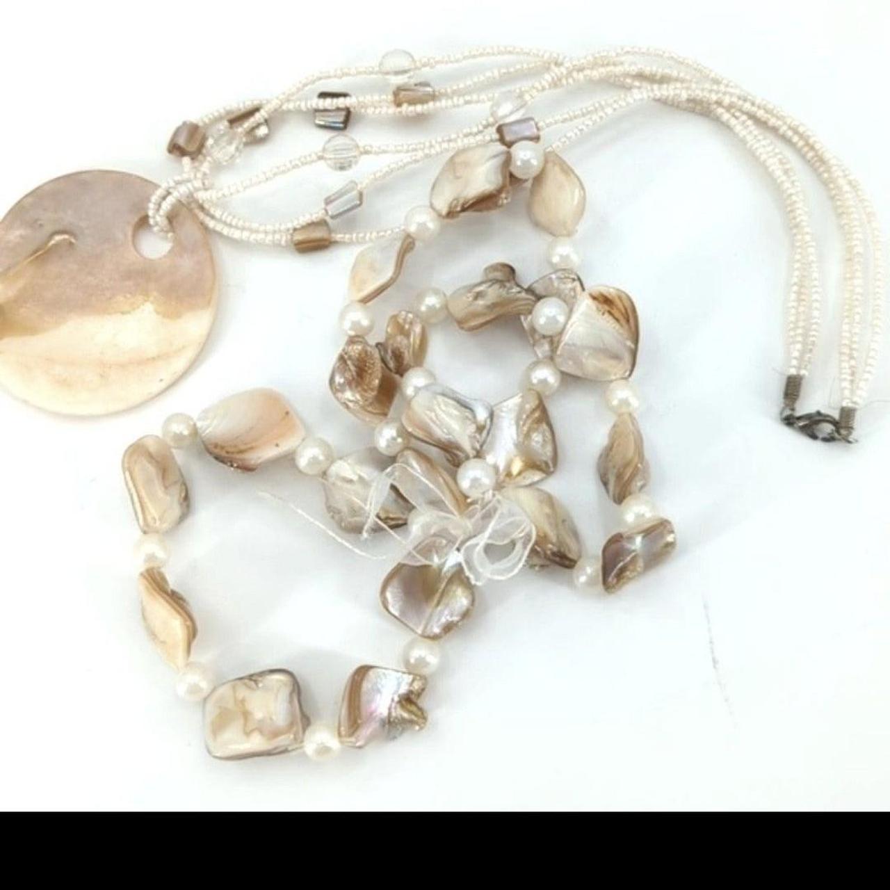 Seashell Mother of Pearl Necklace and Bracelet... - Depop