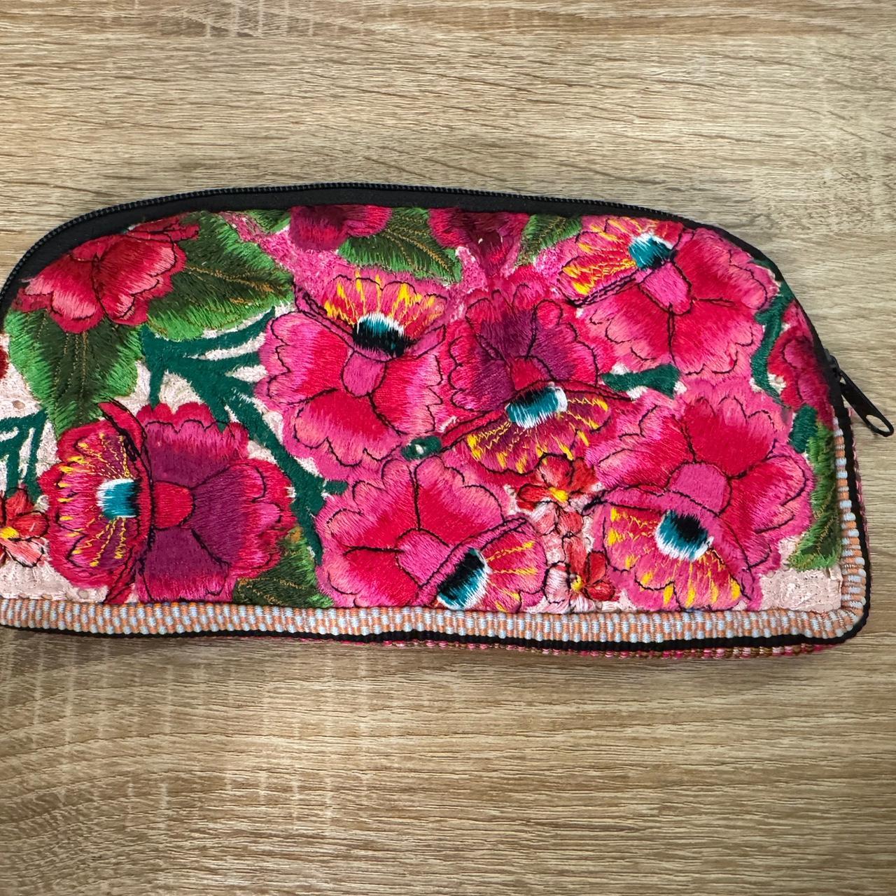 item listed by lizettyfig