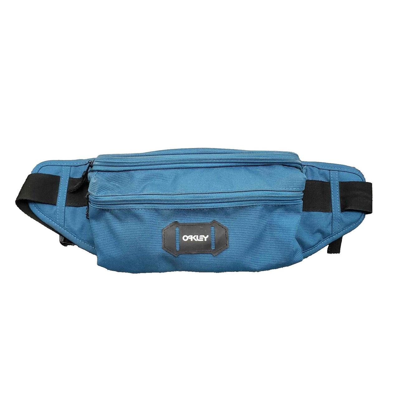 Oakley street belt bag best sale