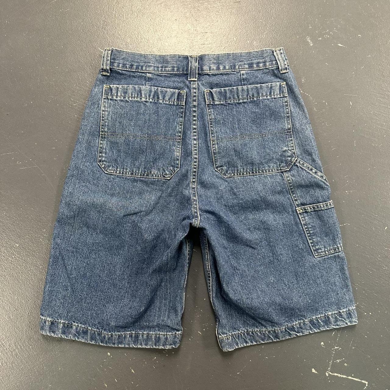 item listed by hutchfinds