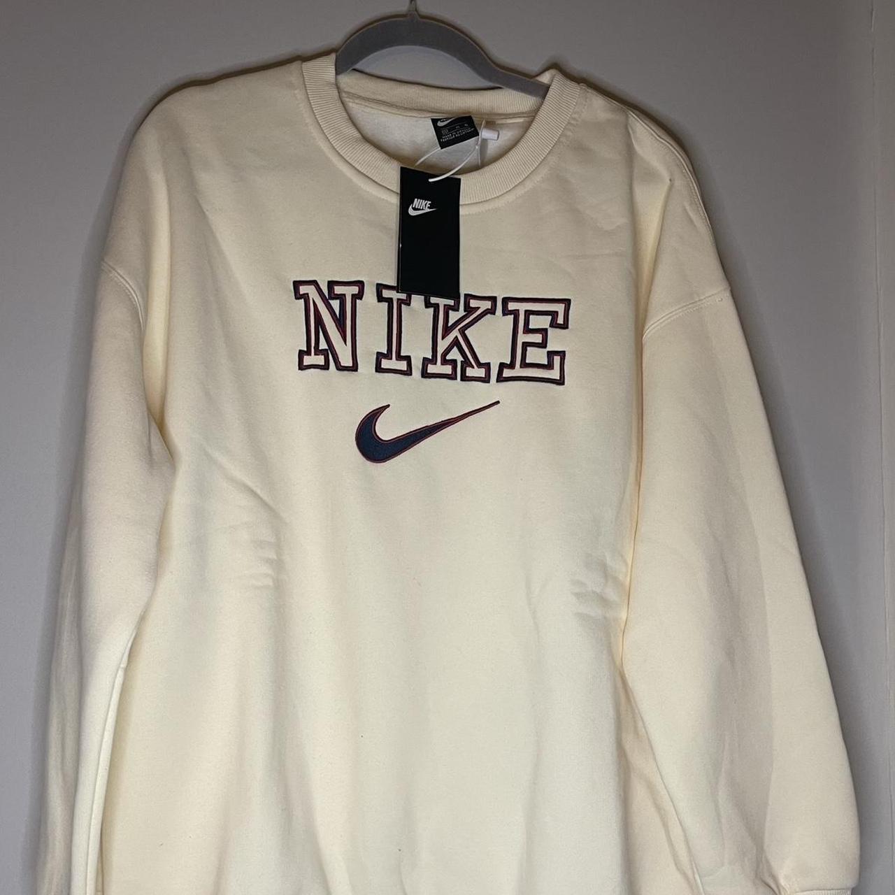 Nike Jumper Size XL - fits UK8-14 oversized... - Depop