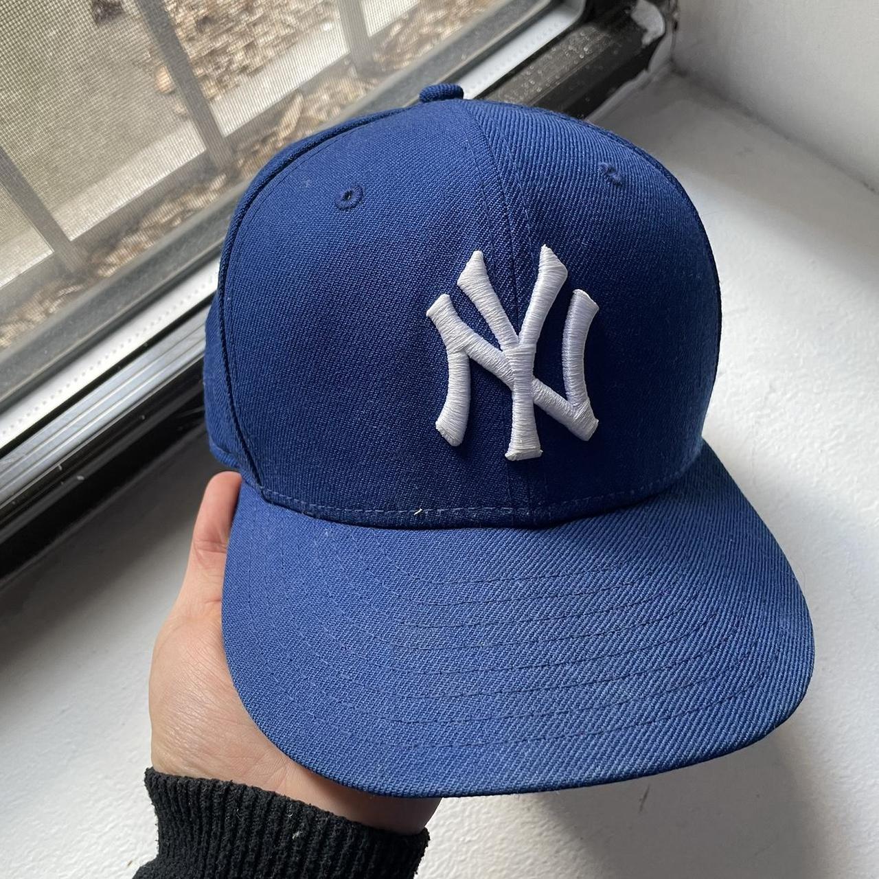 New York Yankees Hat Cap Fitted Mens 7 Dark Blue New Era Baseball MLB Men