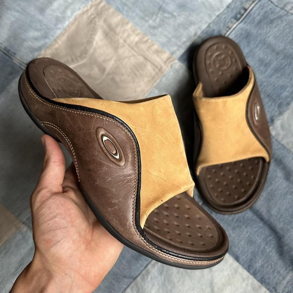 Rare Vintage 00s Y2K Oakley Brown Leather Flip Flop - Depop