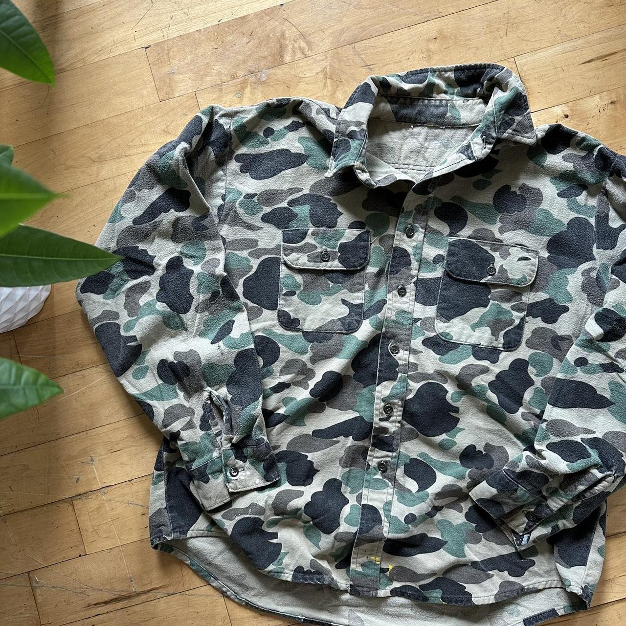 Vintage 90s Soft Cotton Duck Camo Button Up Shirt...