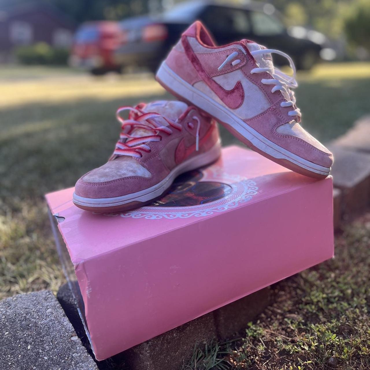 Nike SB Dunk low STRANGE LOVE basically new worn Depop