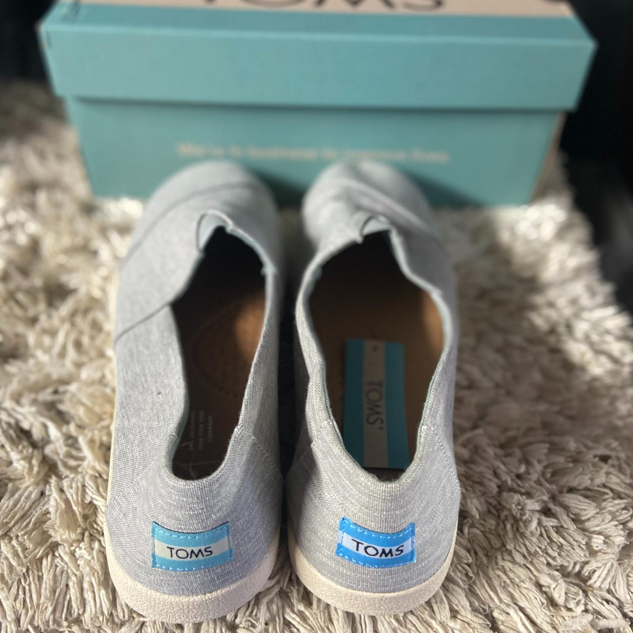 toms avalon grey