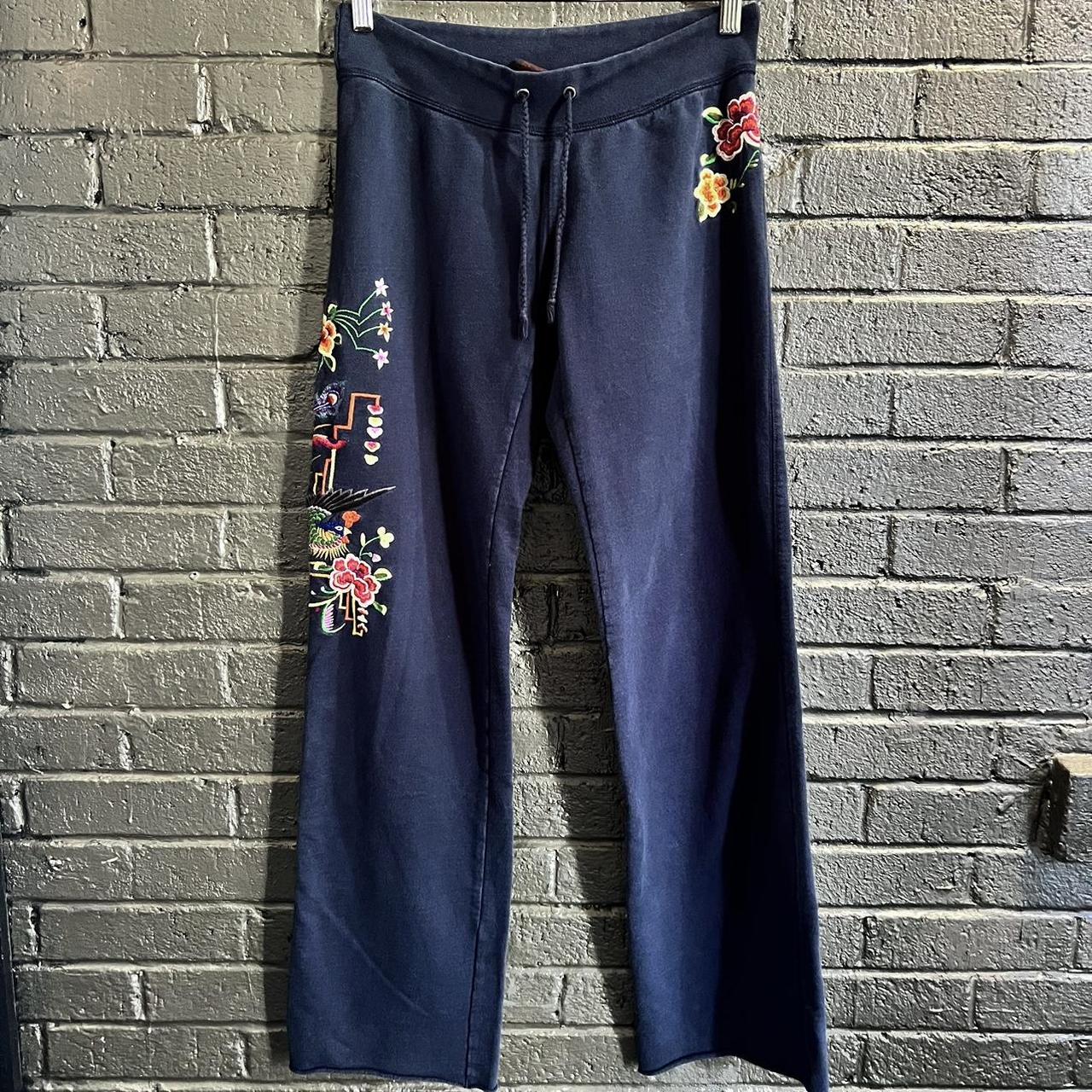 Lucky Brand embroidered sweatpants Excellent. Depop