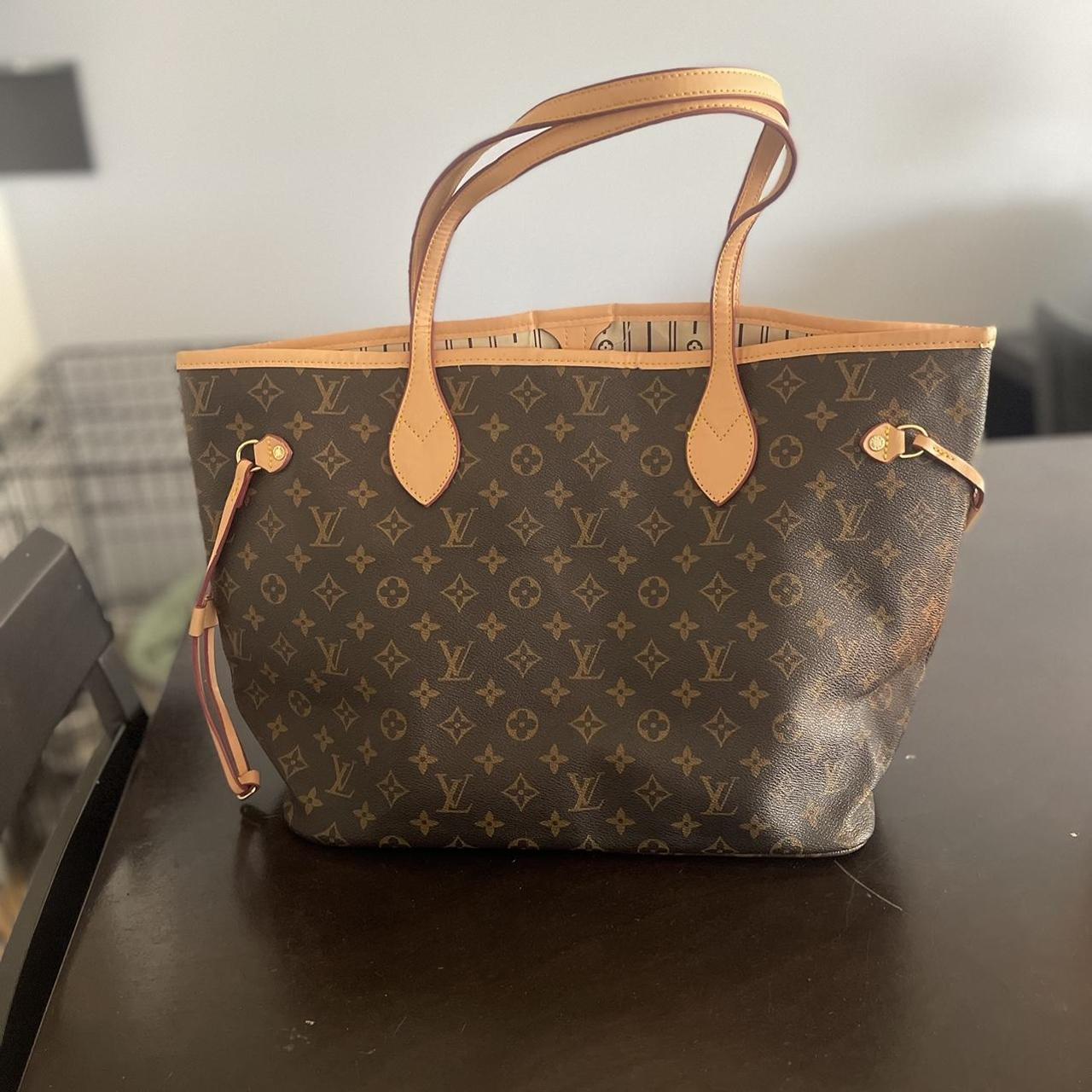 Louis Vuitton Neverfull MM for sale, some wear - Depop