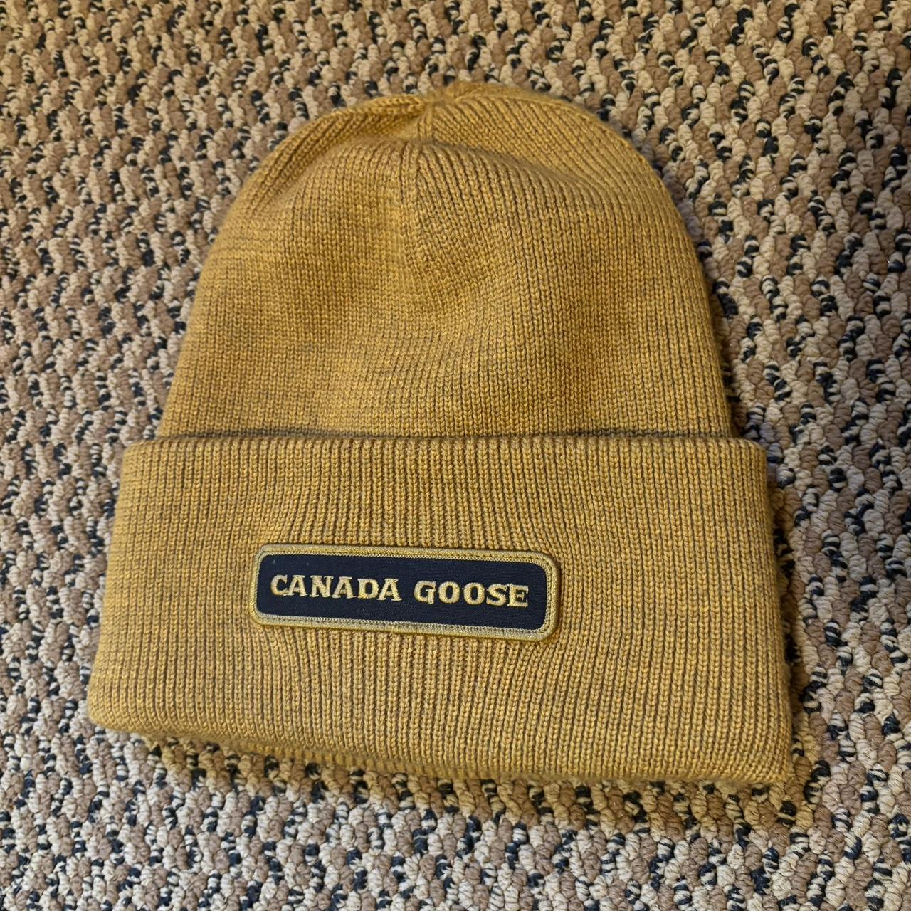 Canada goose 2024 beanie yellow