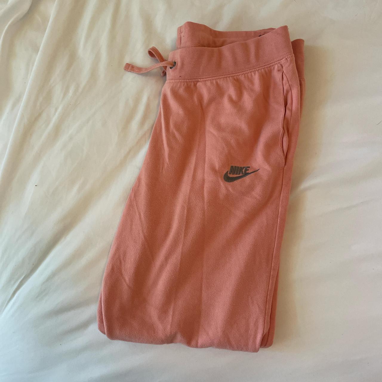 Rose Saumon Pull Nike Rose Pale Small Nike Coral Pink Colored