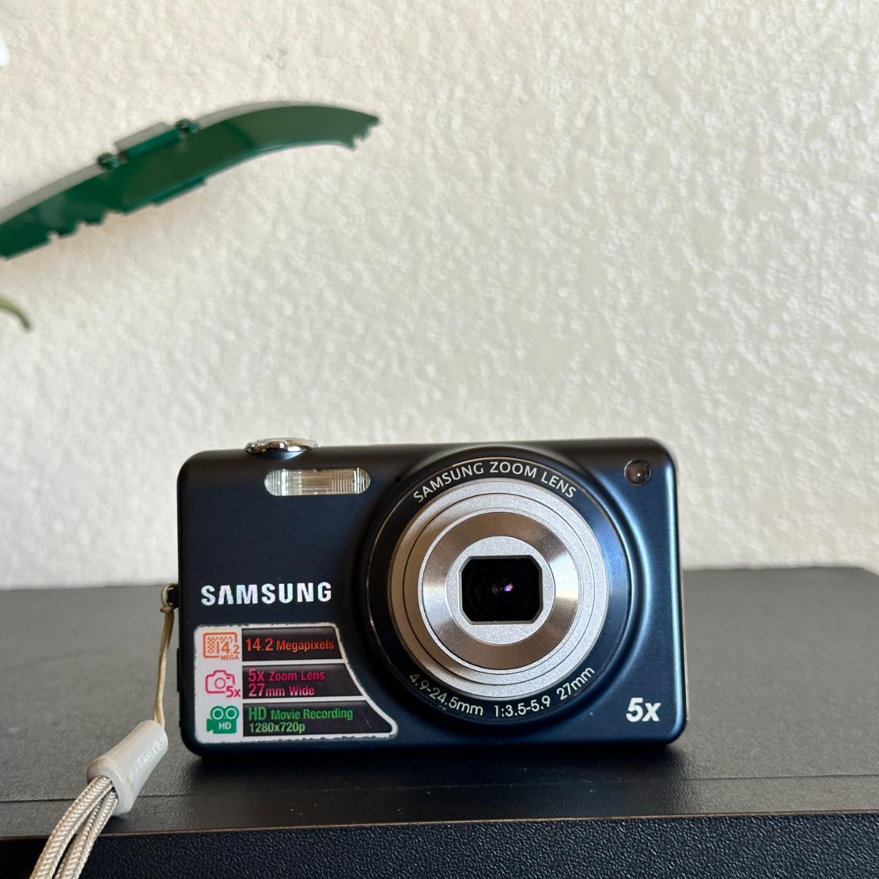 Samsung ST65 Digital Camera (Indigo Blue) 14.2MP... Depop