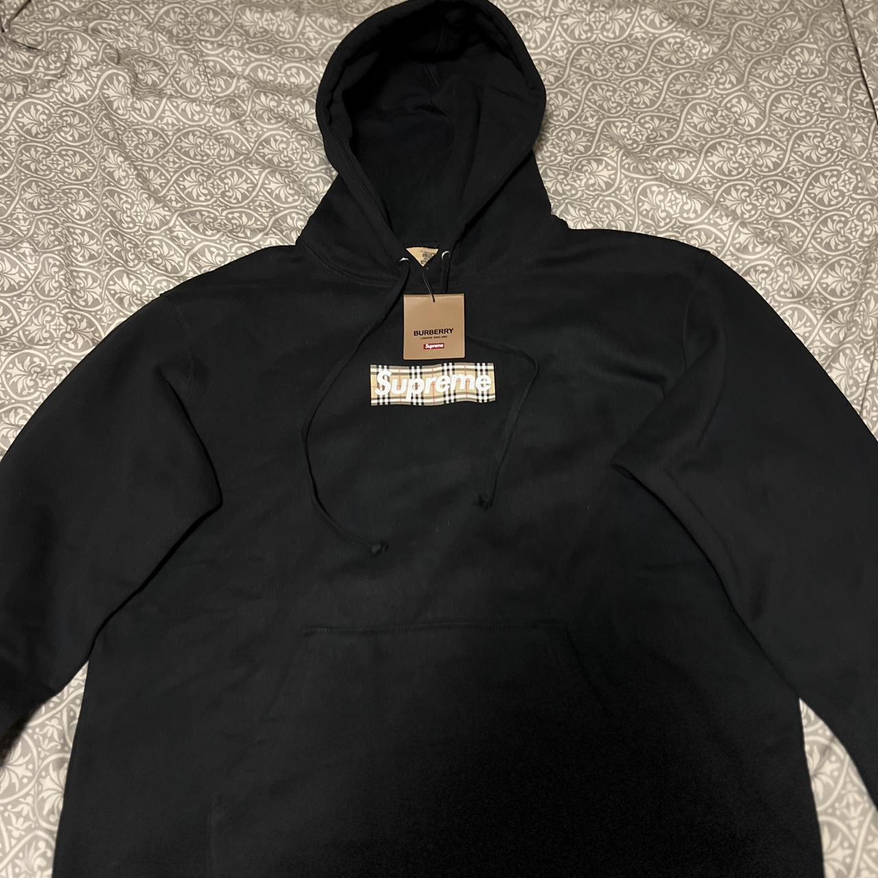 Supreme Burberry hoodie Large Black Unworn - Depop