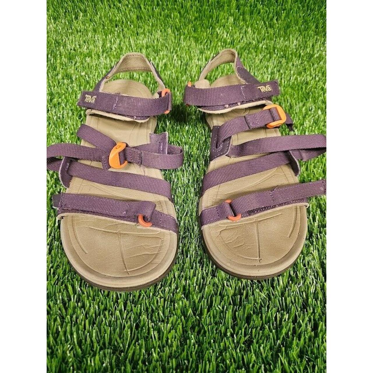 Purple teva fashion flip flops