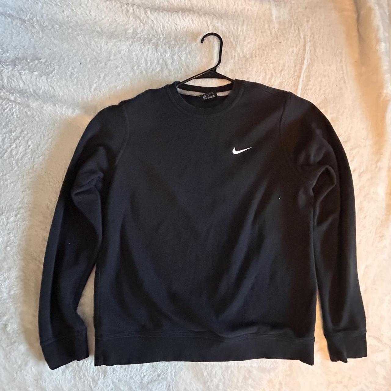 Black Nike Crewneck - Depop