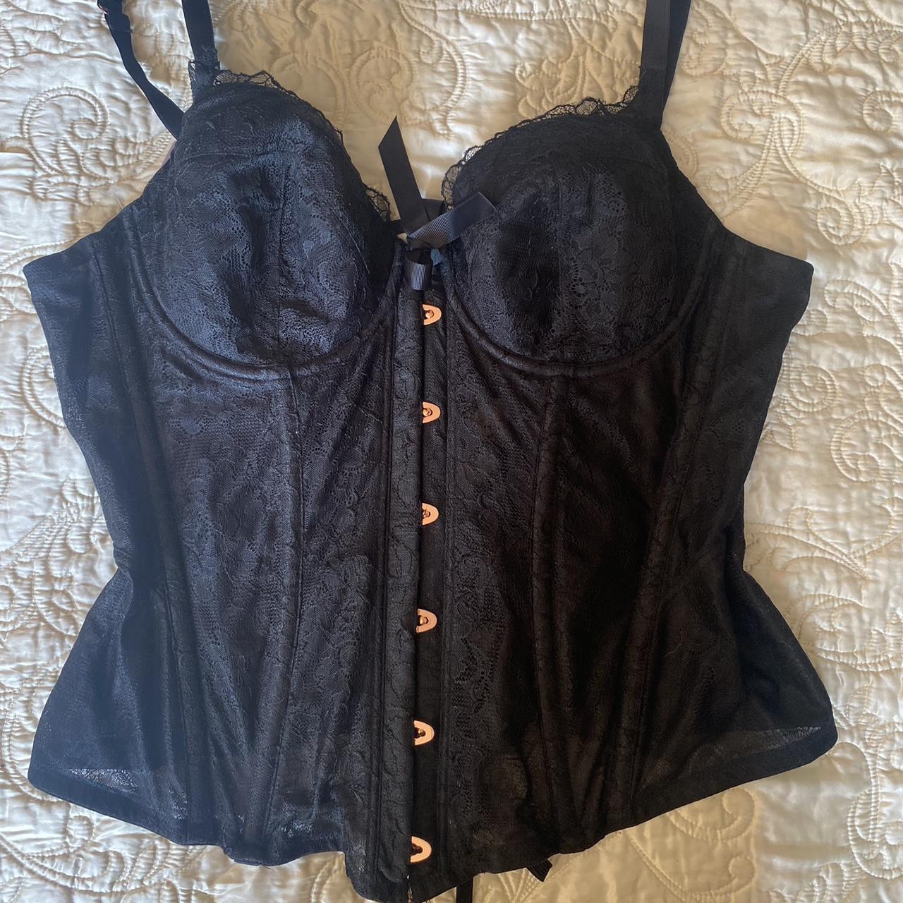FENTY X SAVAGE LACE CORSET NEW!! NEVER USED... Depop