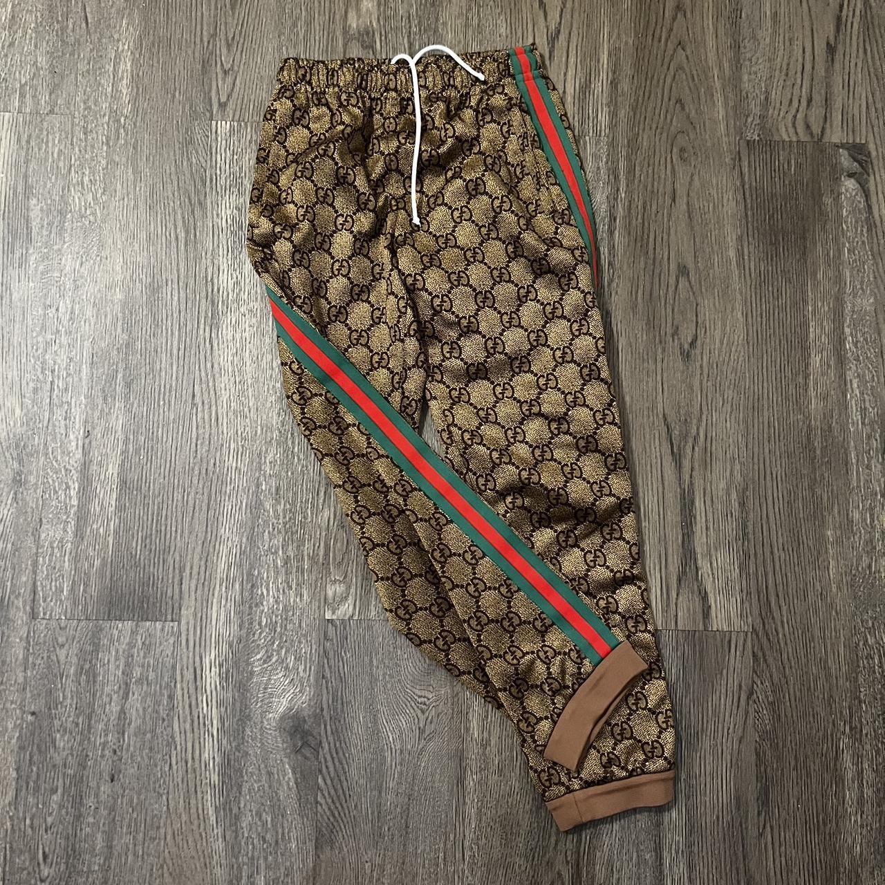 Unisex Gucci Tracksuit Size Medium - Depop