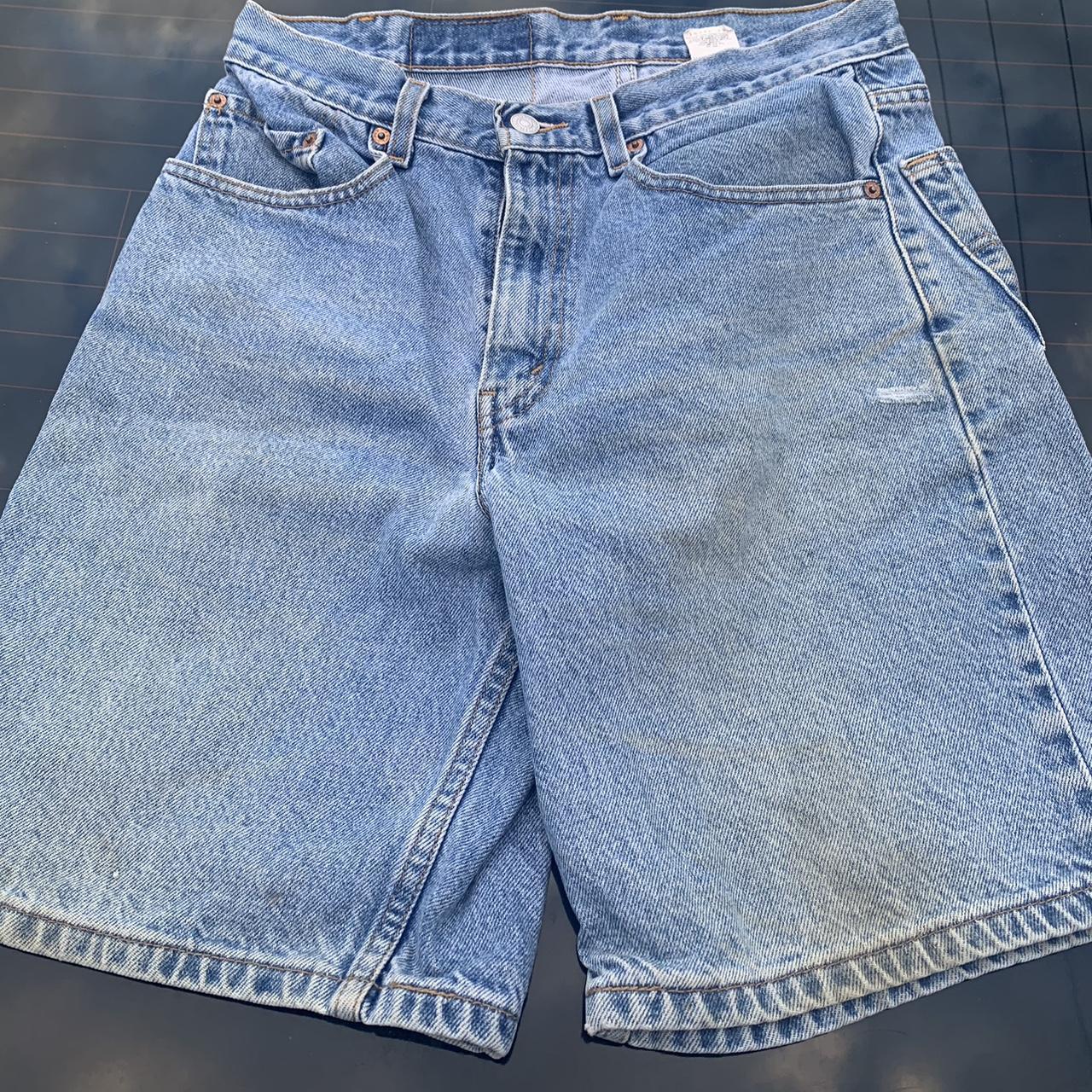 Jean shorts Levi 550 size 31 - Depop