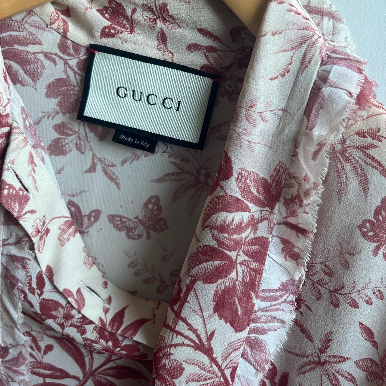**VINTAGE** GUCCI 100% SILK floral shirt Will fit... - Depop