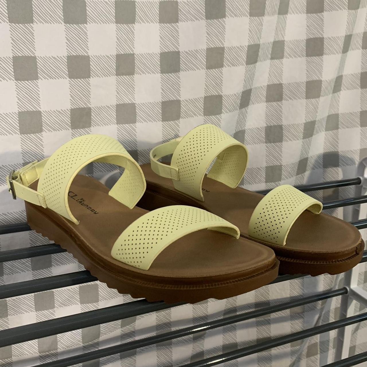 Cl laundry store sandals