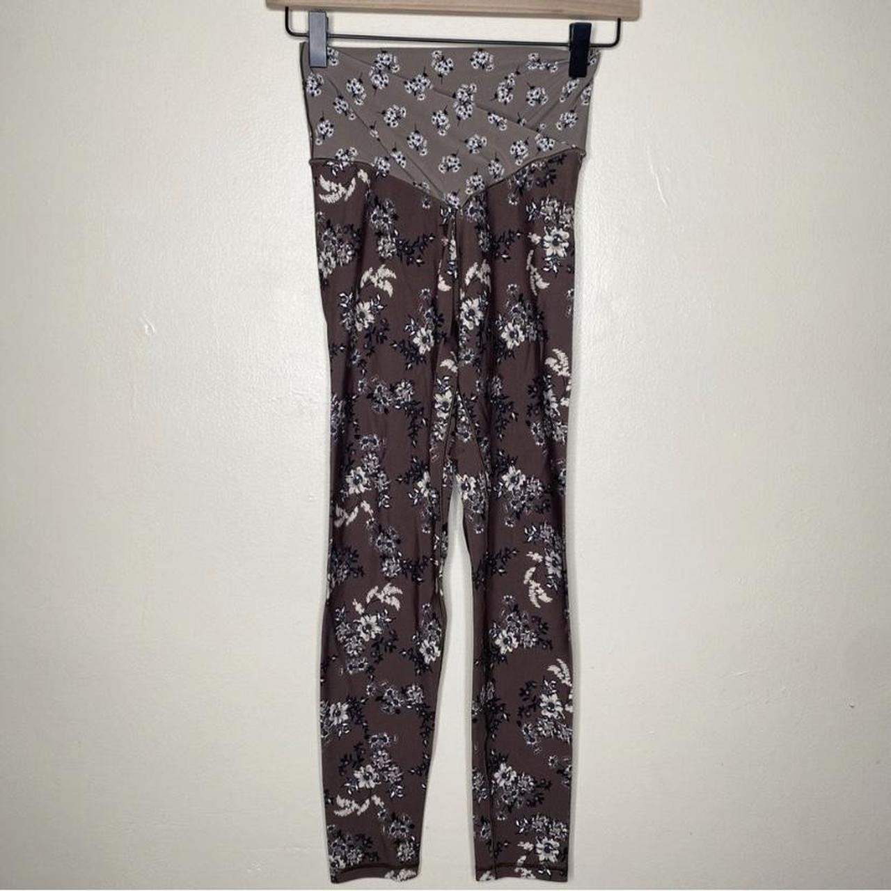 Aerie Brown Offline Leggings Size: Medium Gorgeous - Depop