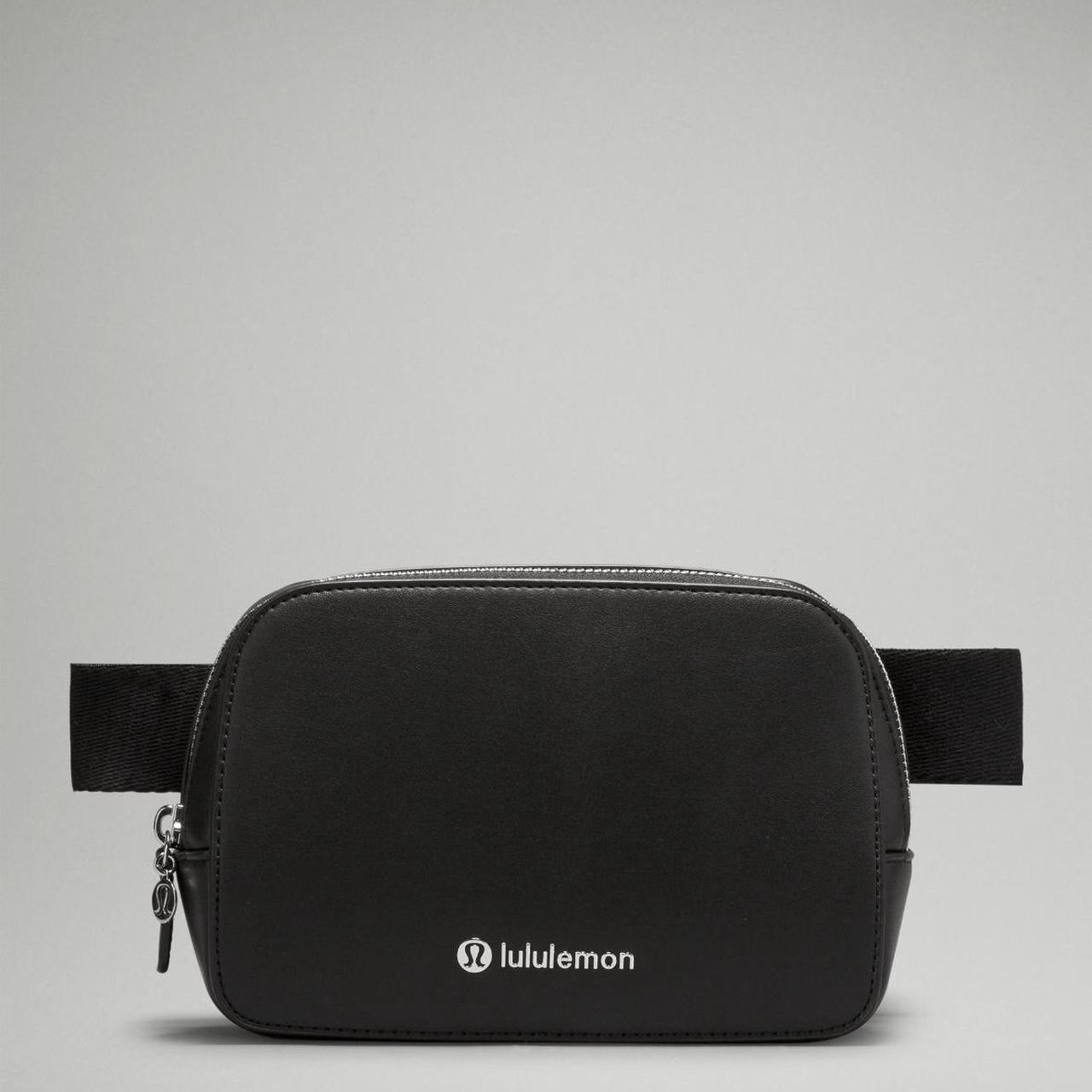 Shops NEW Lululemon Everywhere Belt Bag Black