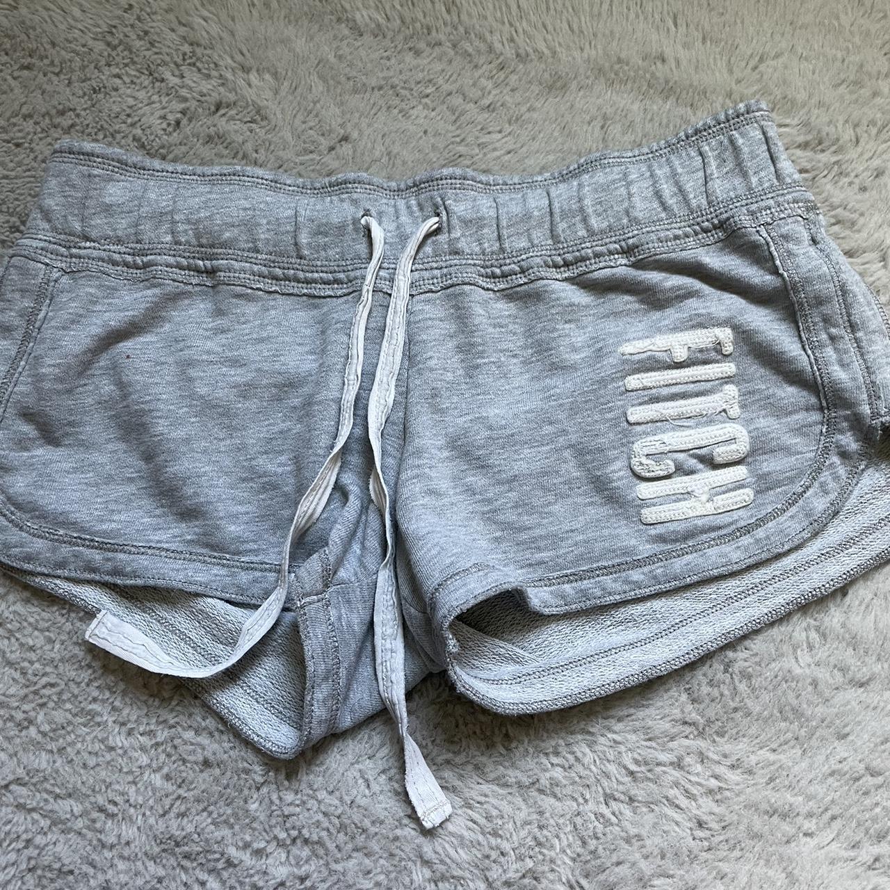 abercrombie shorts low waisted size small rarley worn Depop