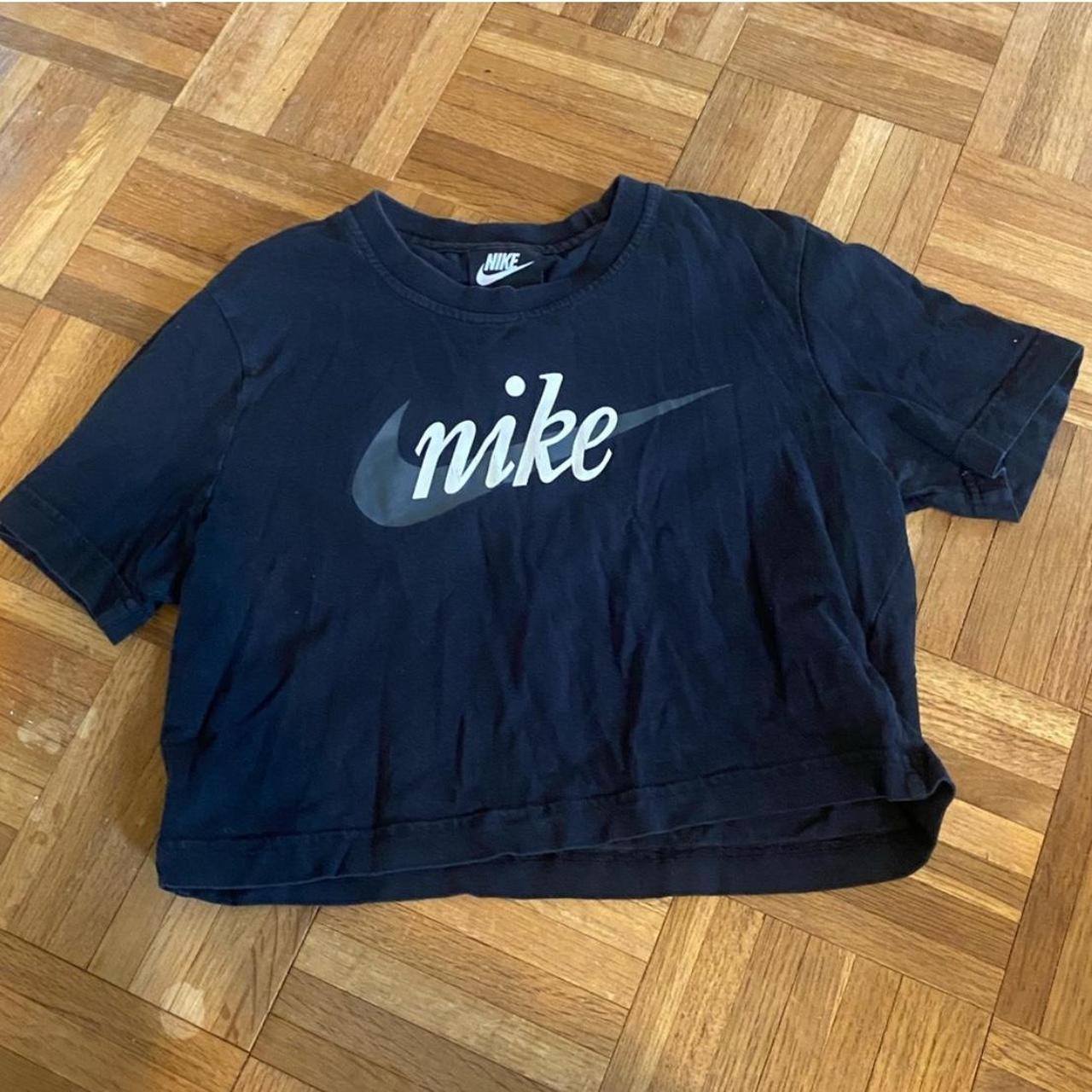 black nike crop top hoodie