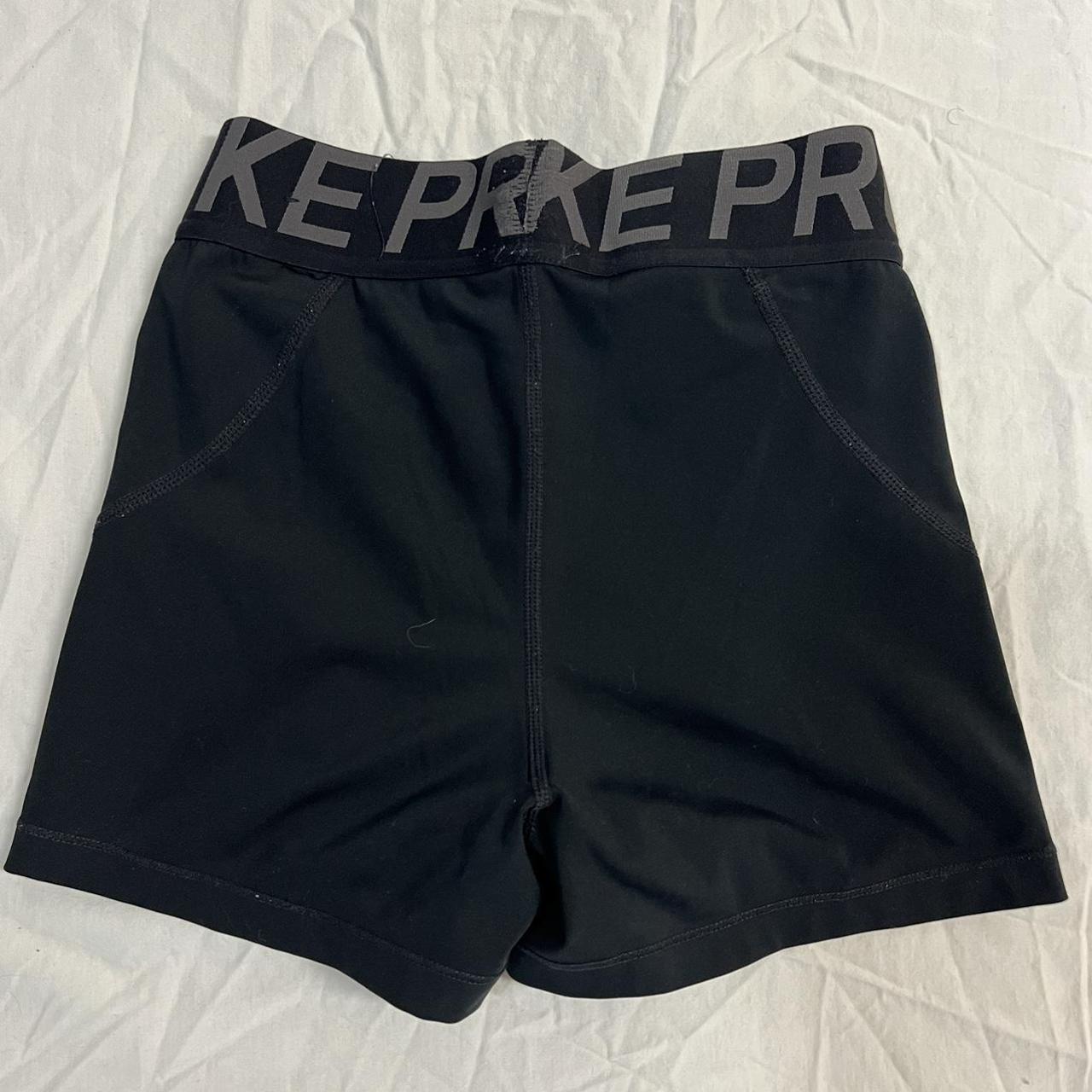 nike pro shorts intertwist