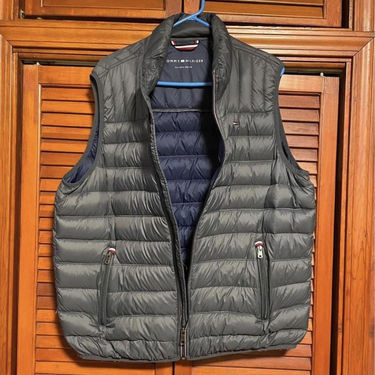 NFL EAGLES VEST PUFFER Pre Owned 9/10 Size Medium - Depop