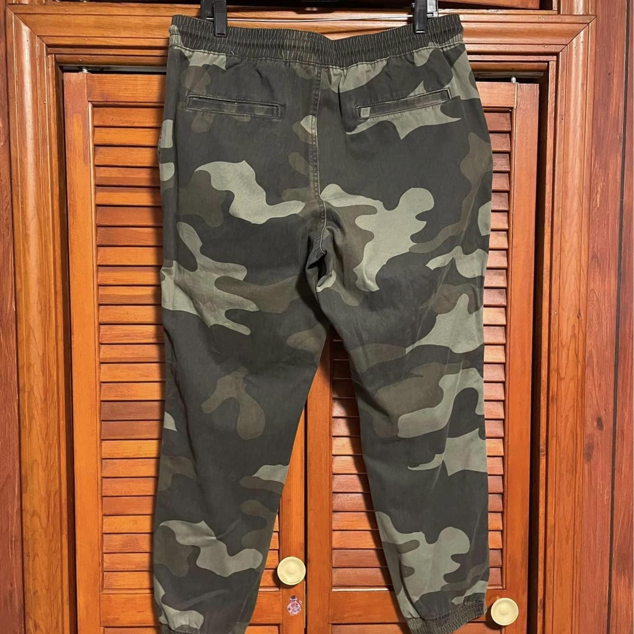 American rag clearance camo joggers