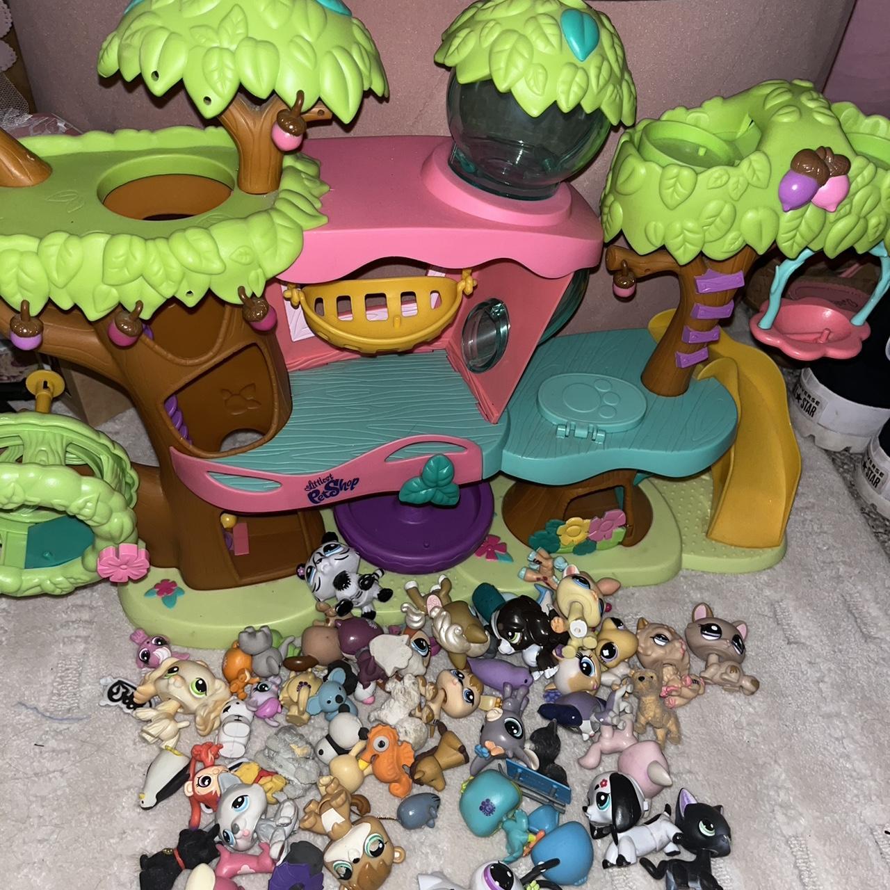 Littlest Pet Shop LPS Magic Motion Treehouse Playset... - Depop