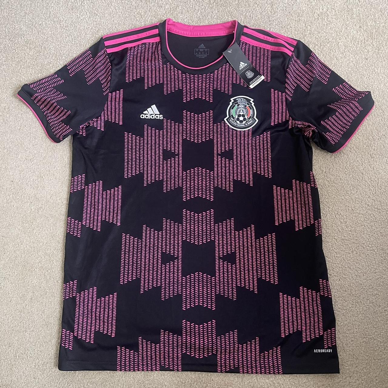 Mexico 2021 Home Kit Size XL Brand new with tags - Depop