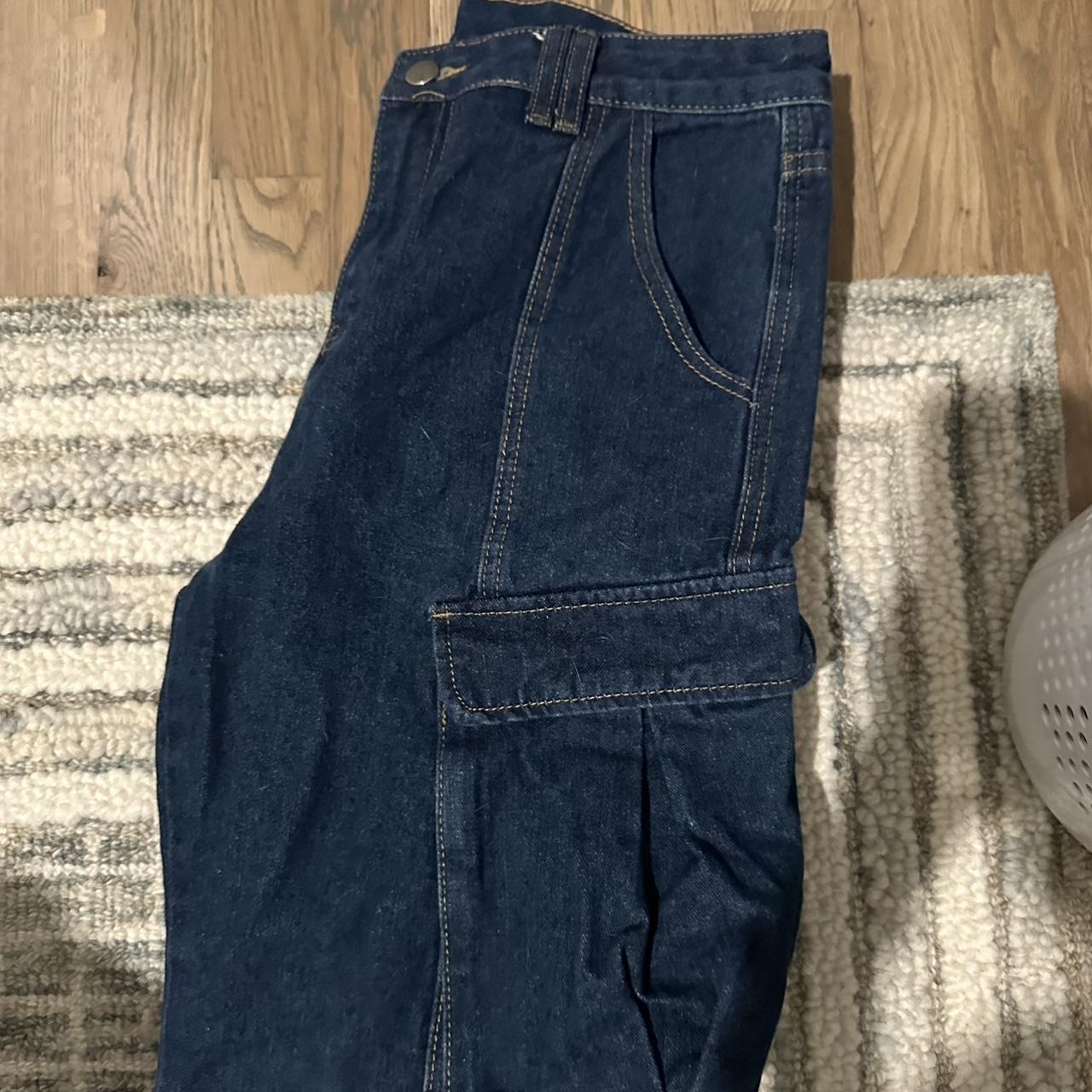 item listed by eliscloset100009