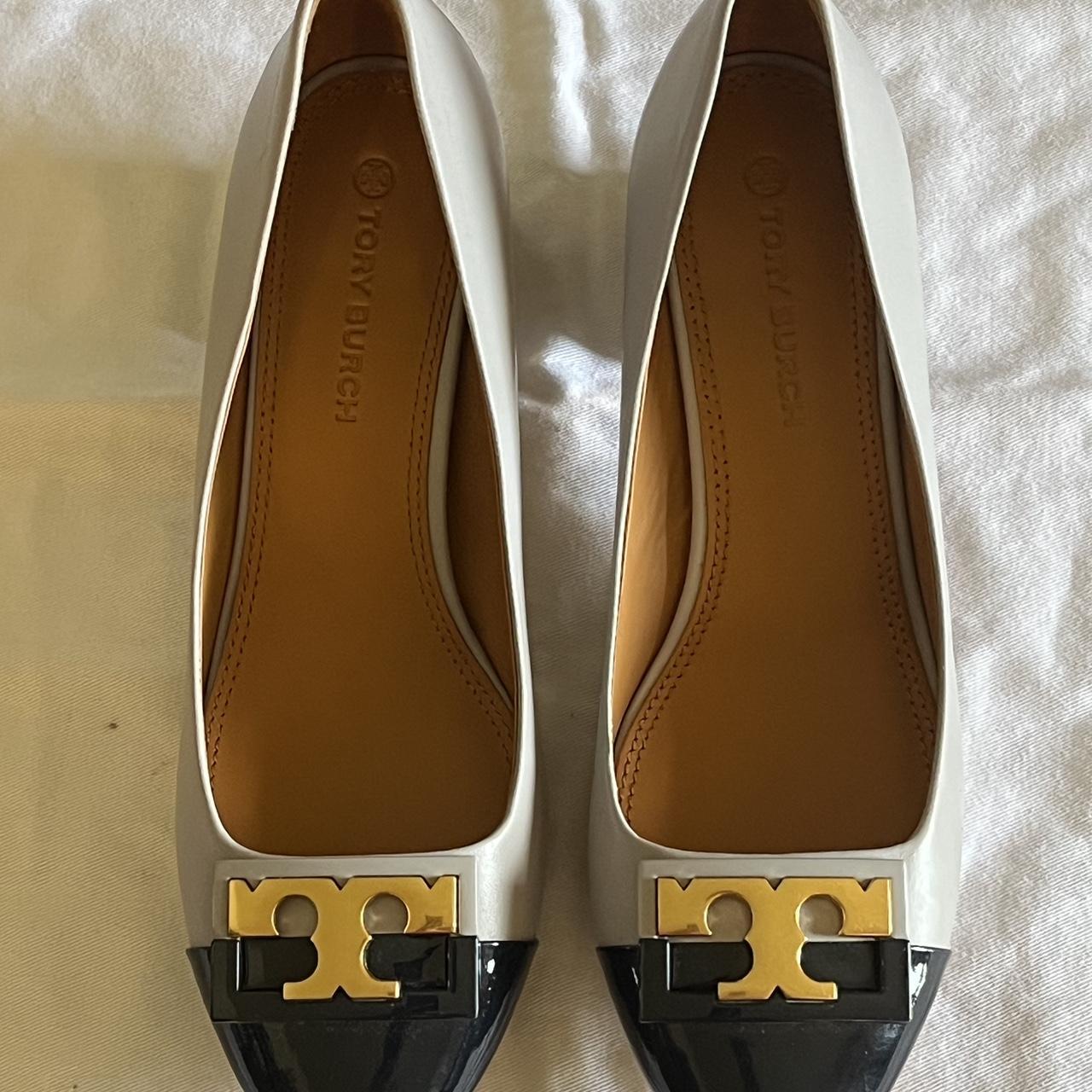 Tory burch gigi on sale rounded toe pump