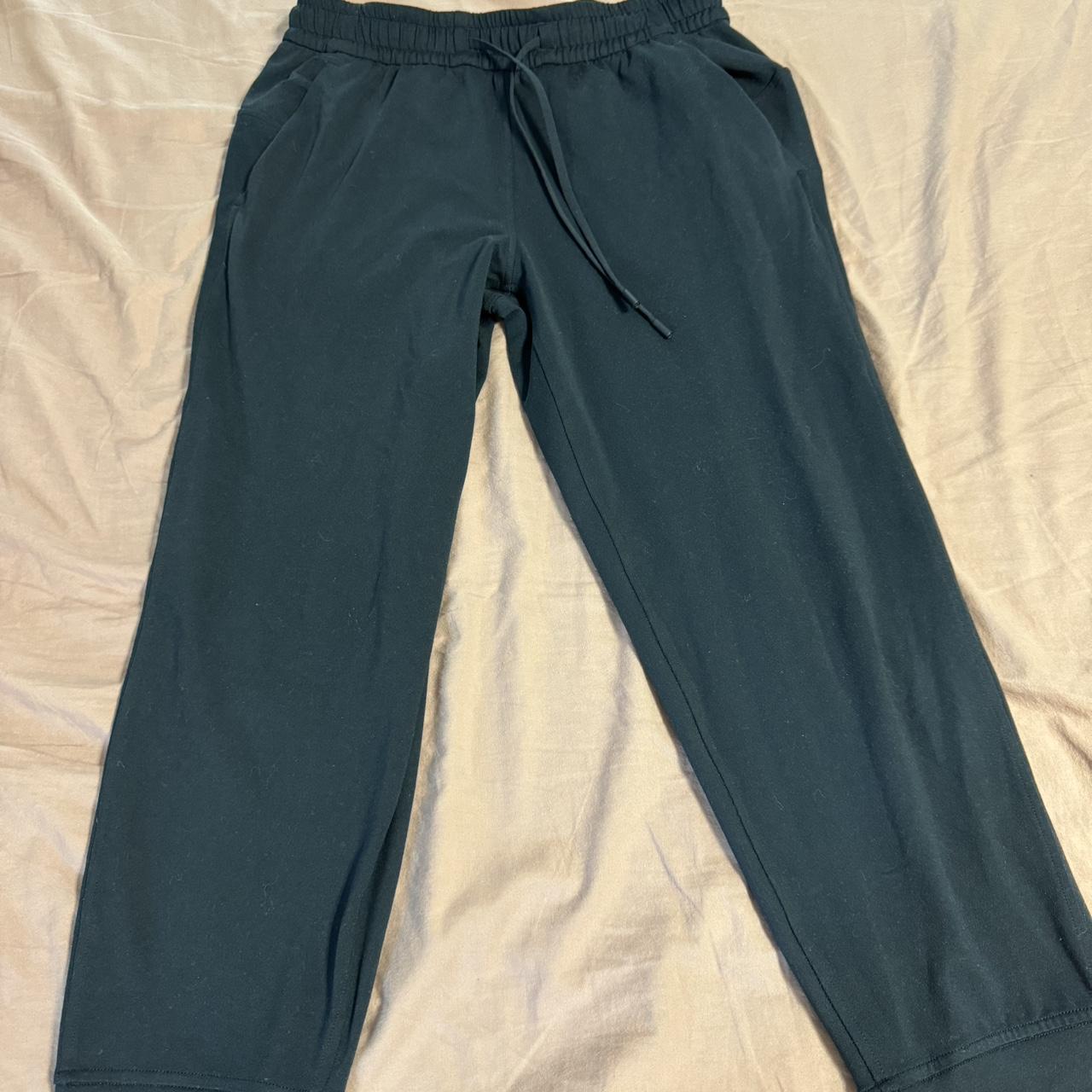 Lululemon Soft Jersey Classic-Fit Mid-Rise Cropped - Depop