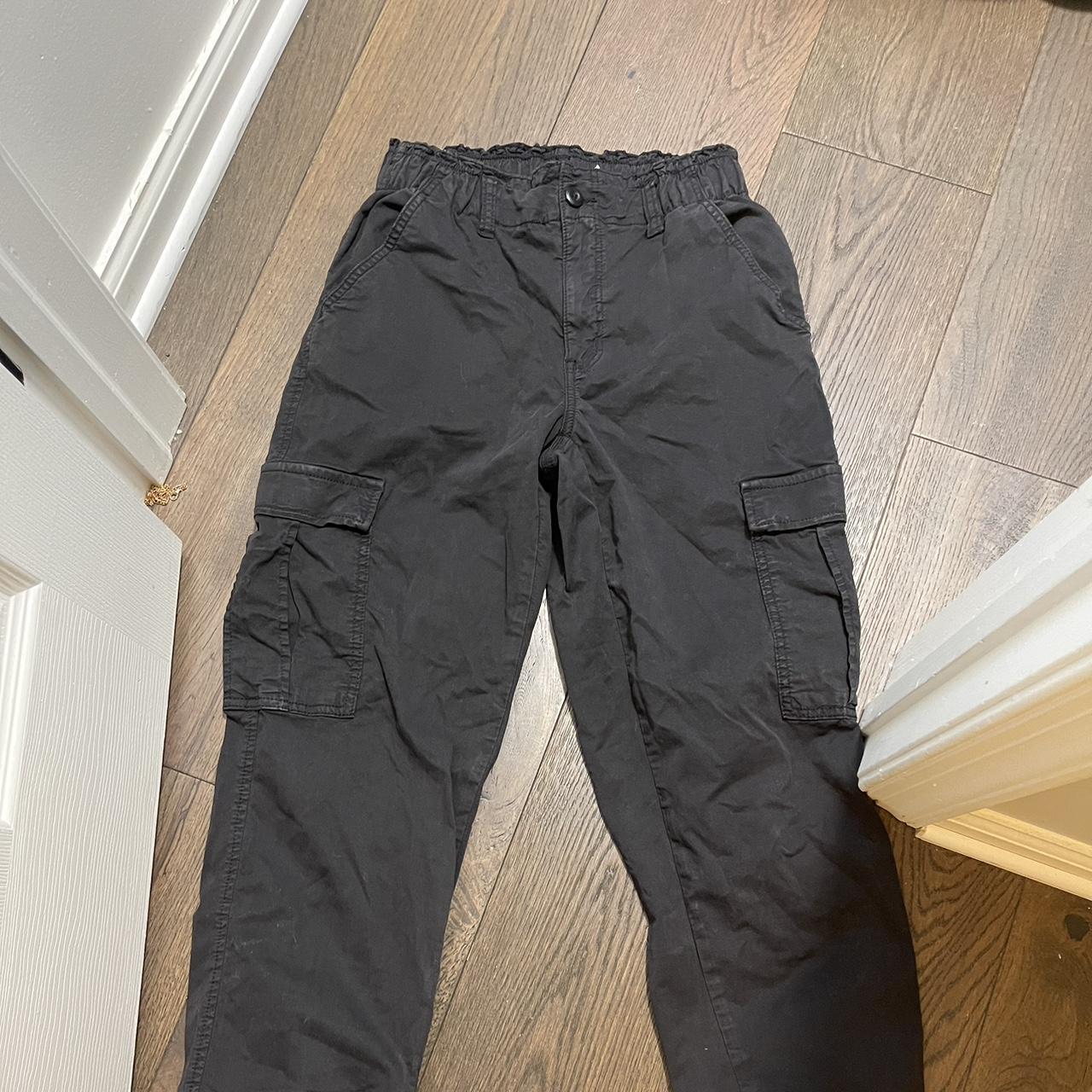 American eagle cargo pants. I’m 5’2 these fit great!... - Depop