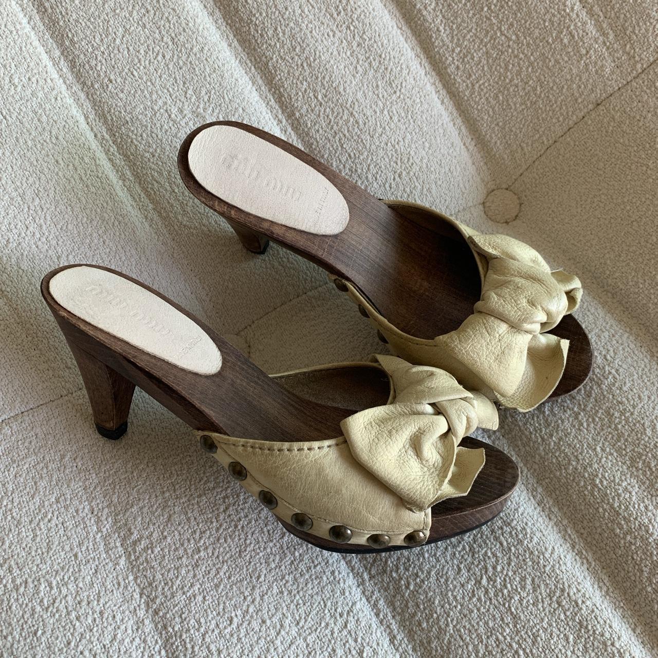 靴 Vintage Miu Miu Cowhide Bow Mules Miu Miu Cow Print Ribbon Heels – Treasures of NYC