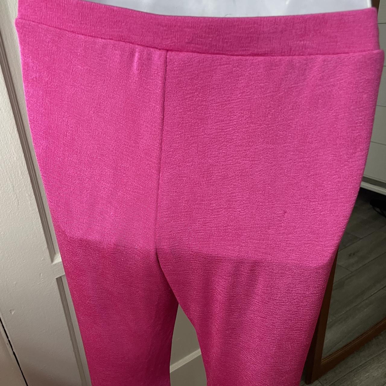 ➡️ Pink and Black High-Waisted Leggings from Target - Depop