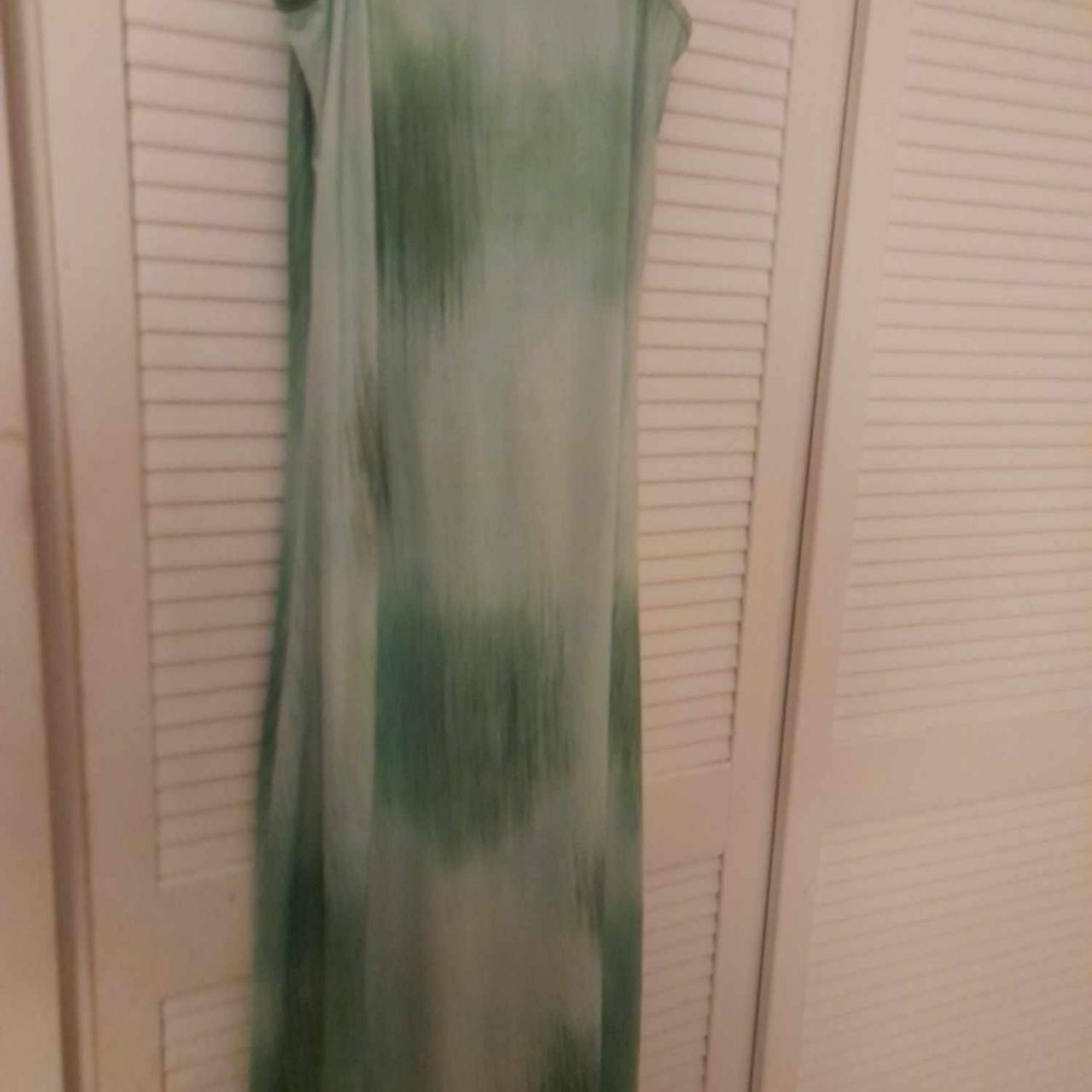 Green body con dress size 10 - Depop